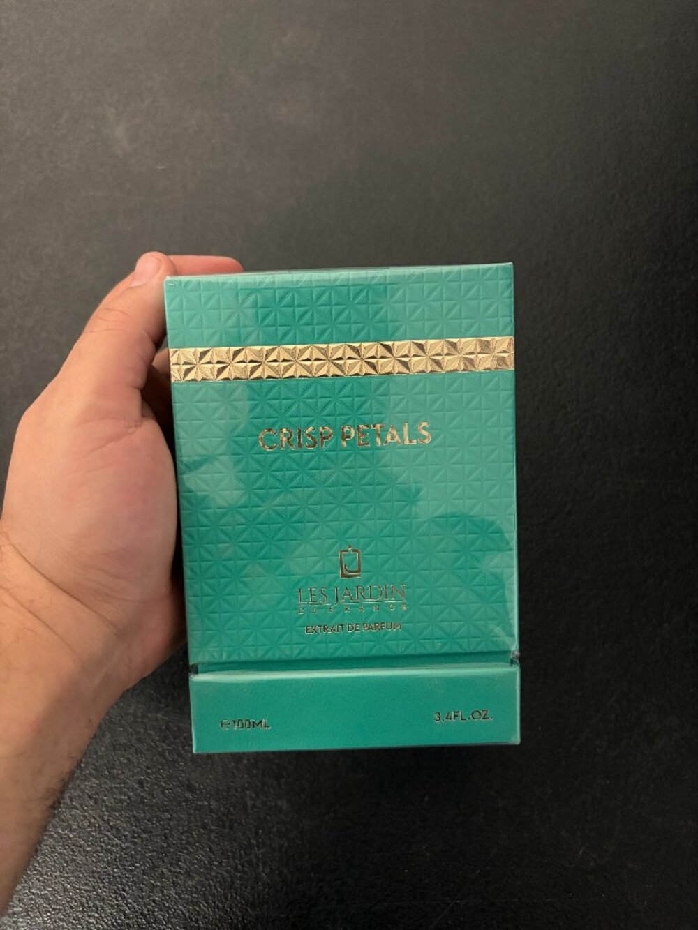 Crisp Petals by LES JARDIN DE FRANCE 3.4 oz Extrait De Parfum Unisex